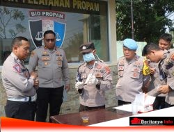 Polres Indramayu Laksanakan Tes Urine Bagi Anggota Polisi Jelang Pemilu 2024